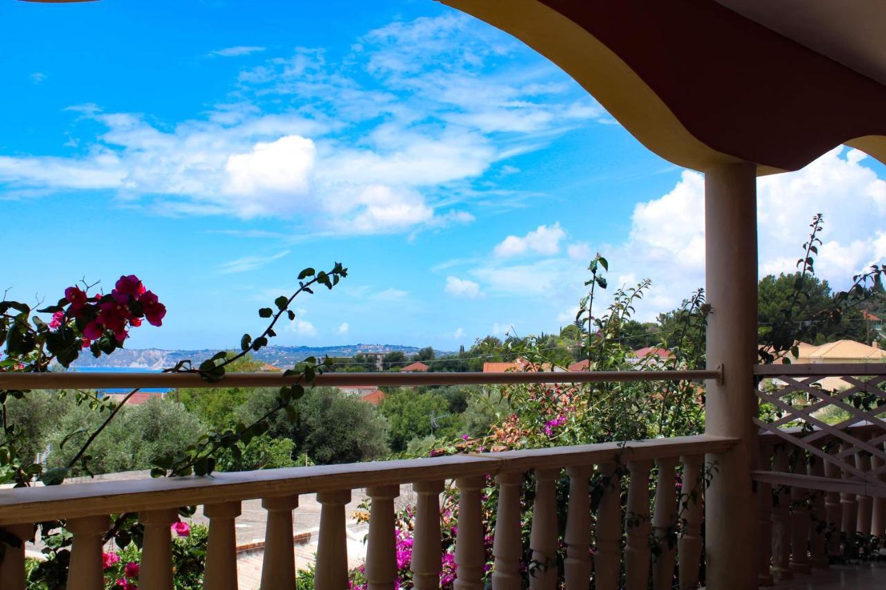 Marinos Studios At Lourdata Village Buitenkant foto