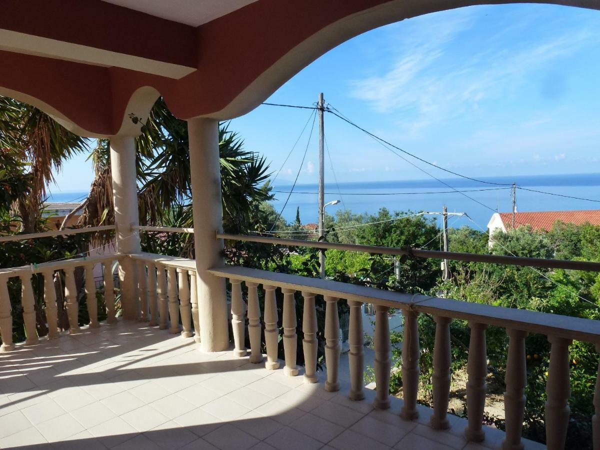 Marinos Studios At Lourdata Village Buitenkant foto