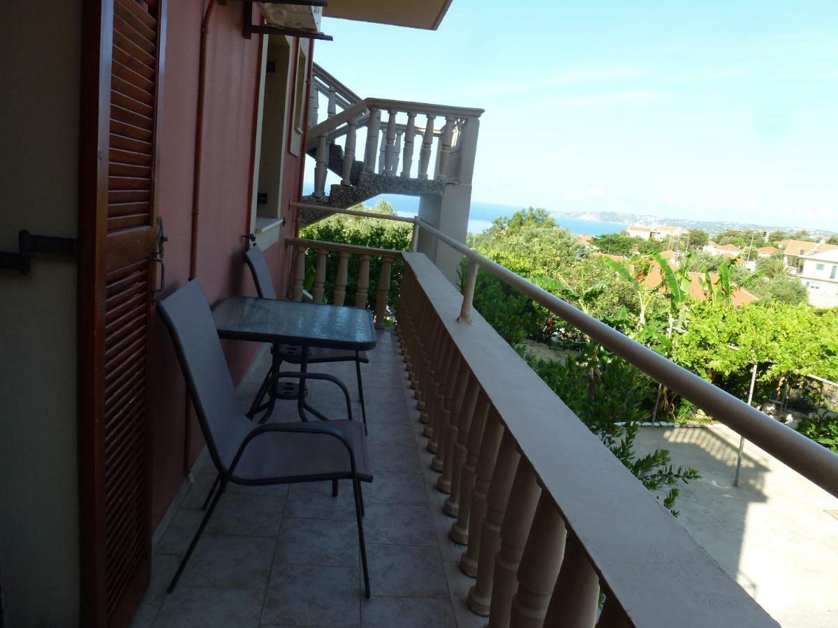 Marinos Studios At Lourdata Village Buitenkant foto