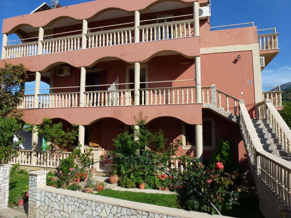 Marinos Studios At Lourdata Village Buitenkant foto